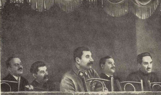 Сталин на торжественном заседании в Большом театре.Фото: Википедия