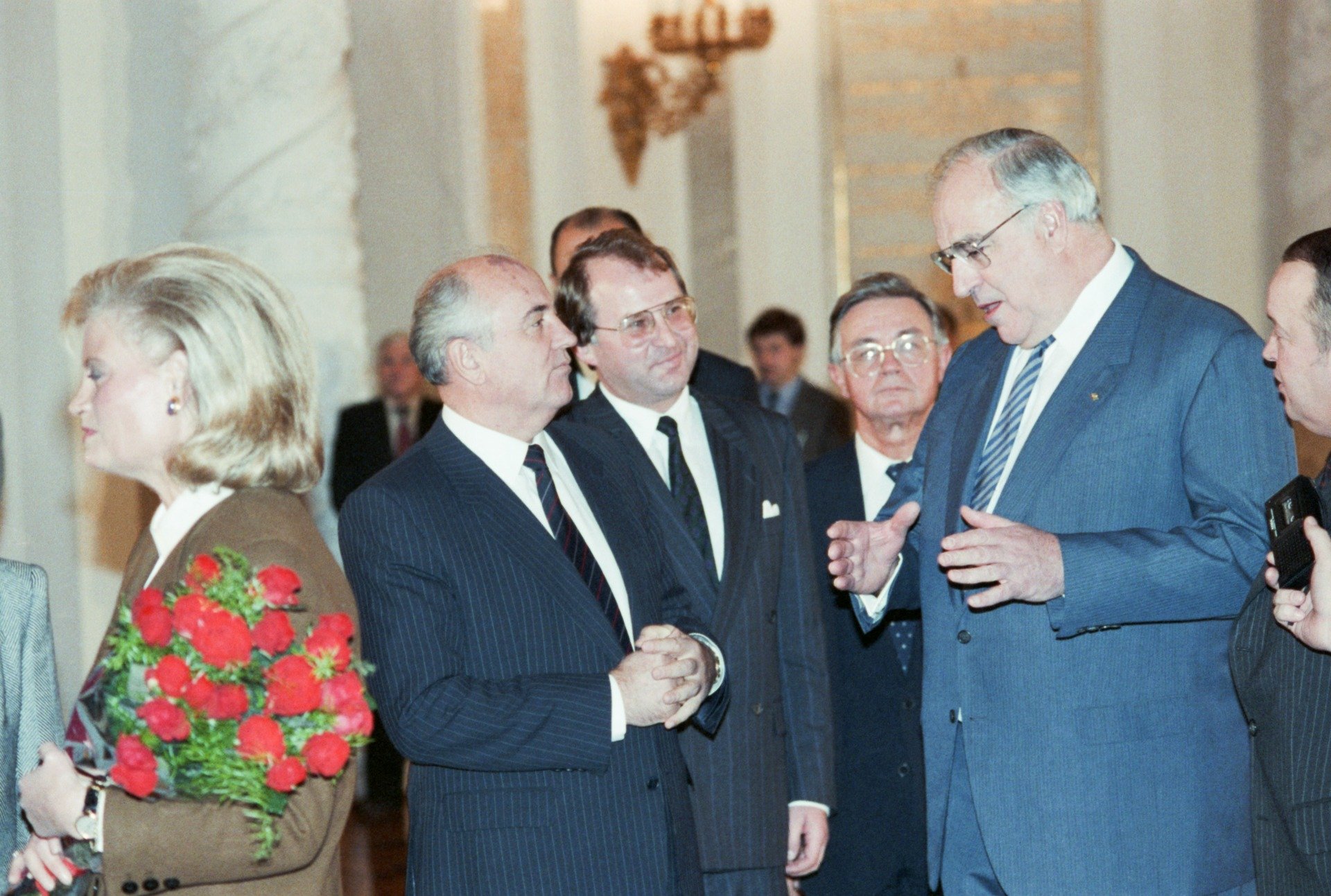 1 ноября 1988 г. Гельмут Коль (справа) и Михаил Горбачев. Фото: Юрий Лизунов, Александр Чумичев / Фотохроника ТАСС
