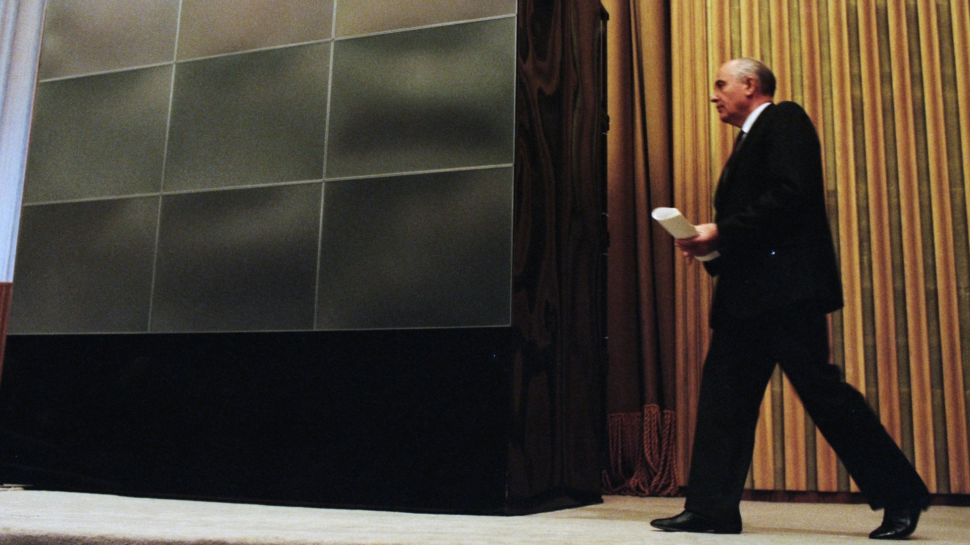 1991 г. Президент СССР Михаил Сергеевич Горбачев в Кремлевском Дворце съездов. Фото: Дмитрий Соколов / ТАСС