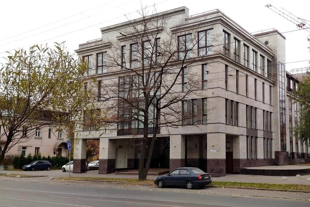 Здание на улице Савушкина, где работает петербургская «Фабрика троллей». Фото из открытых источников