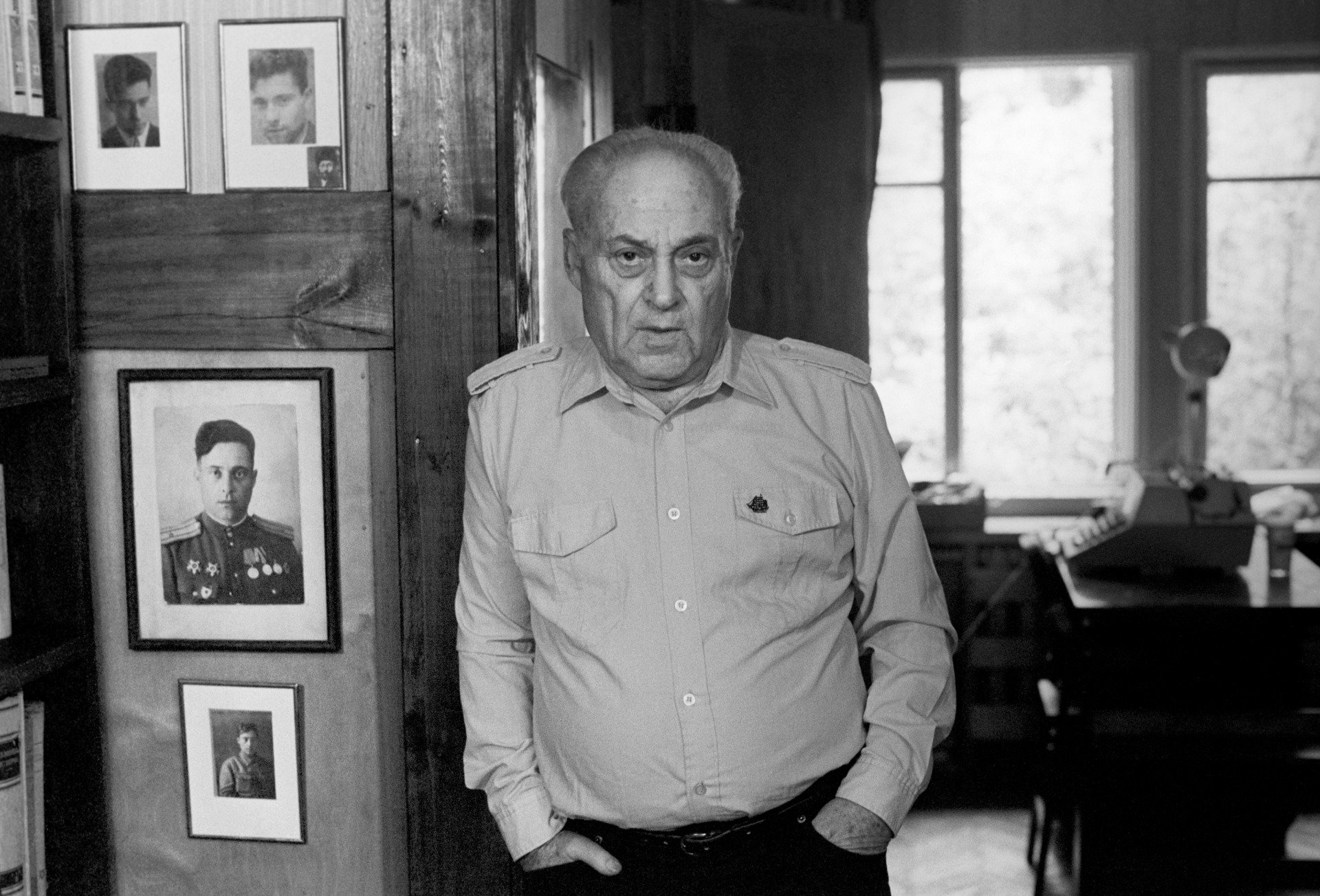 Анатолий Рыбаков, 1987 год. Фото: Анатолий Морковкин /Фотохроника ТАСС