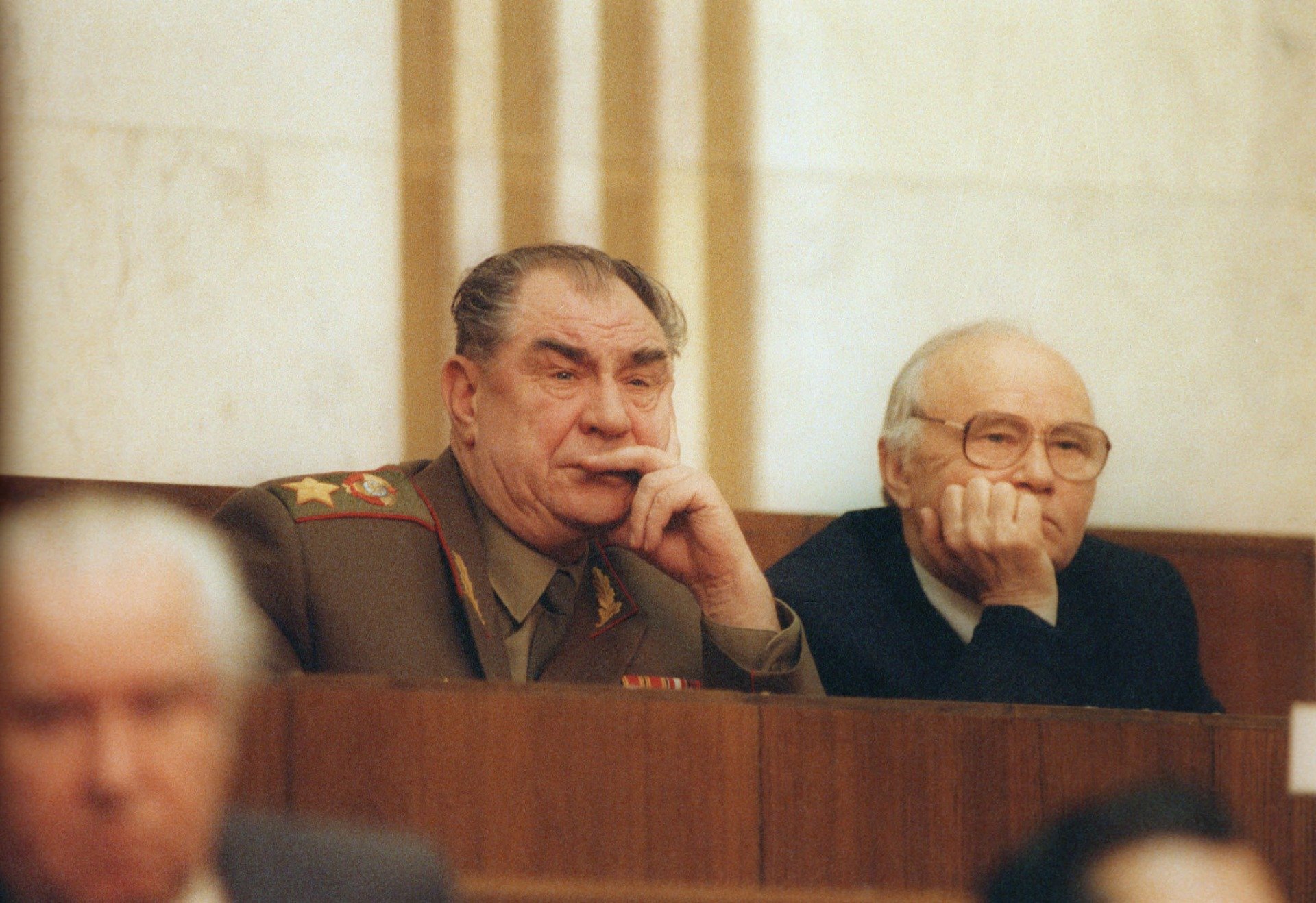 Дмитрий Язов и Владимир Крючков, 1991 год. Фото: Александр Чумичев /Фотохроника ТАСС