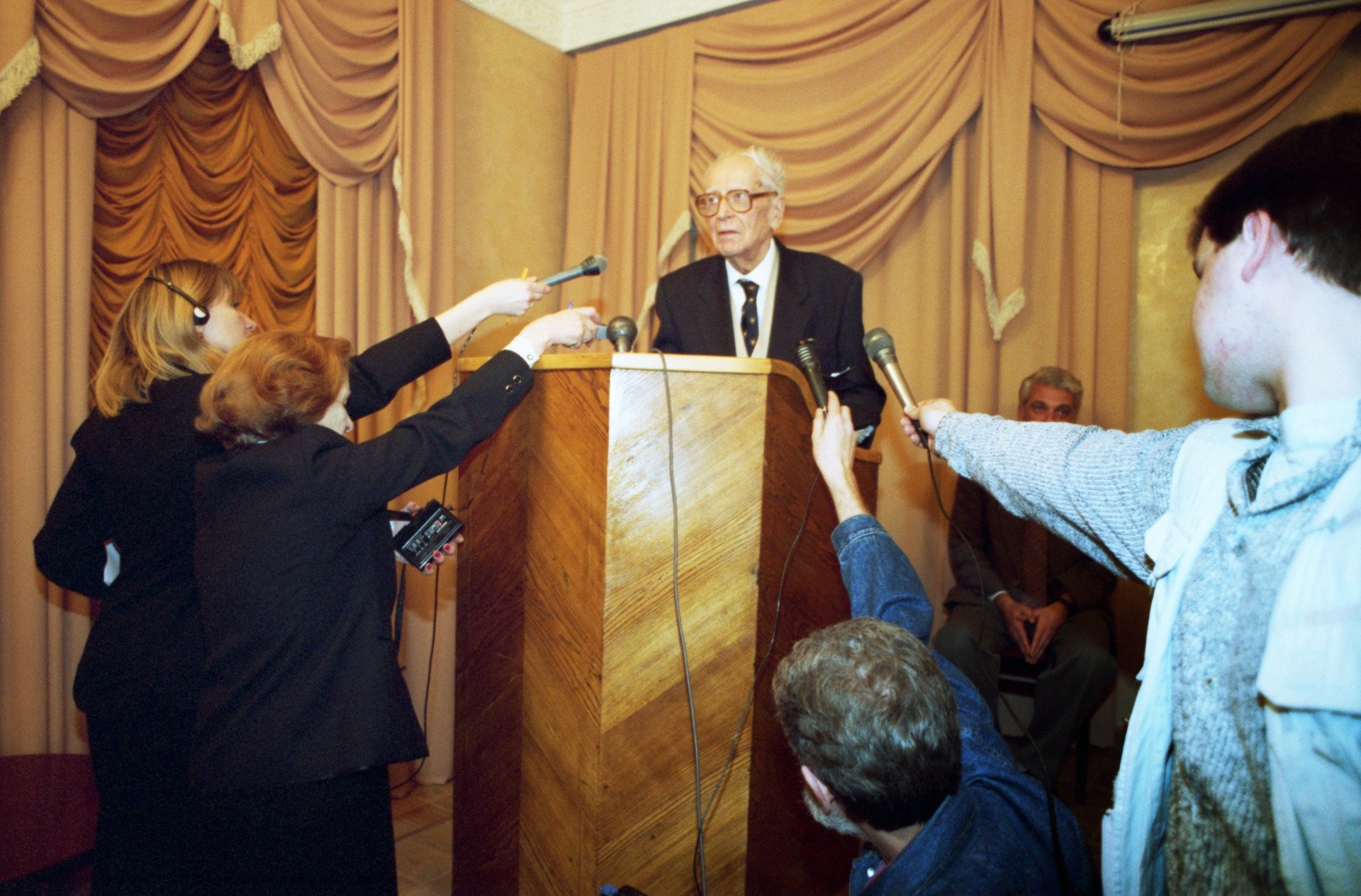 Академик Дмитрий Лихачев . Фото: Юрий Белинский / ТАСС