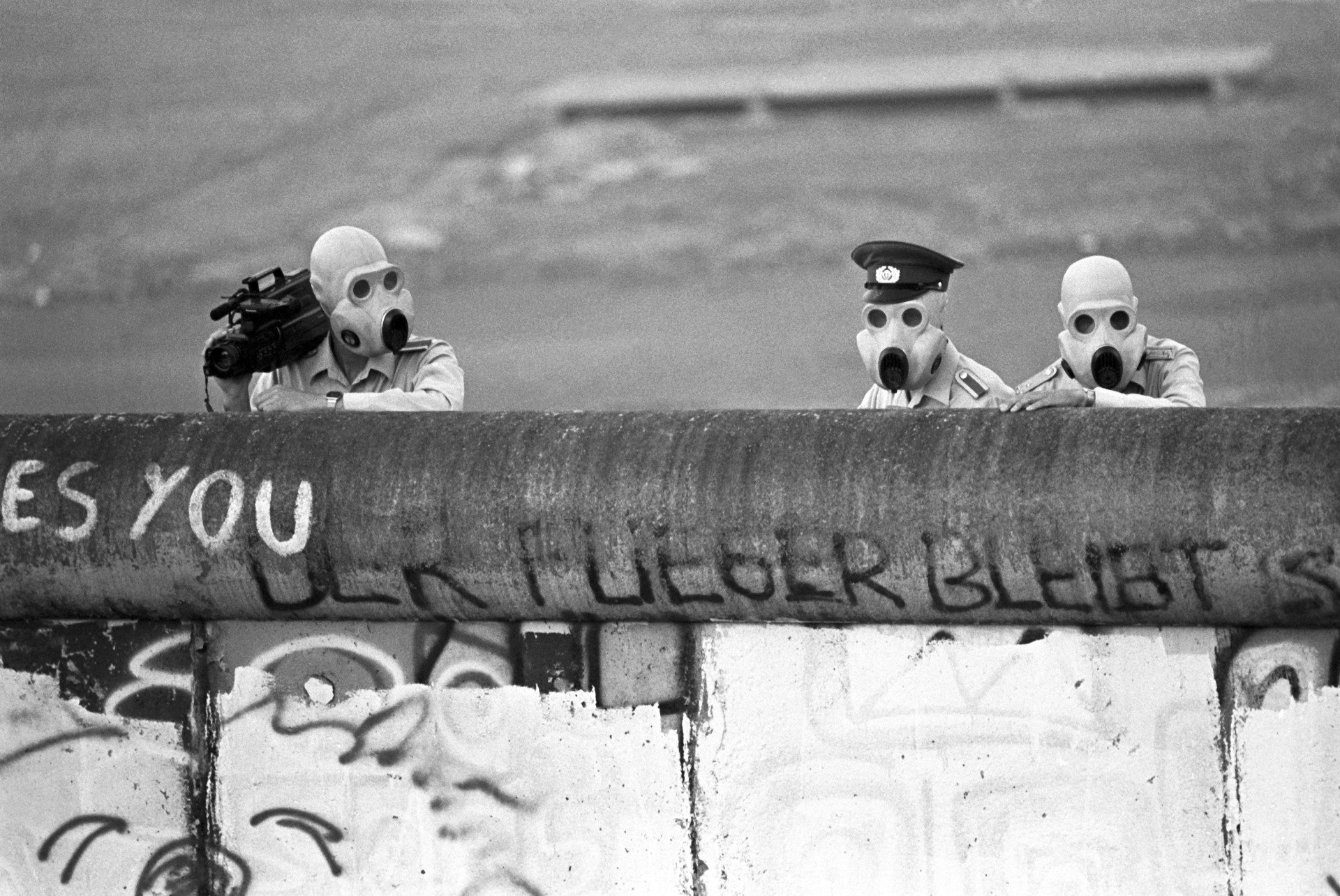 Берлинская стена в 1988 году. Фото: Metin Yilmaz
