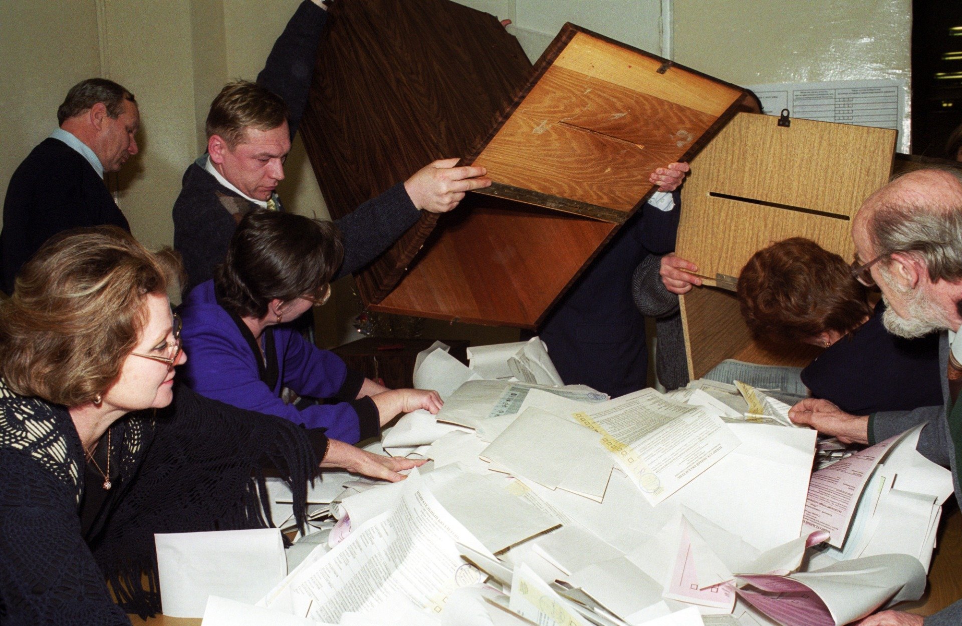 Выборы в Госдуму РФ, 1999 год. Фото: Александр Яковлев / ИТАР-ТАСС