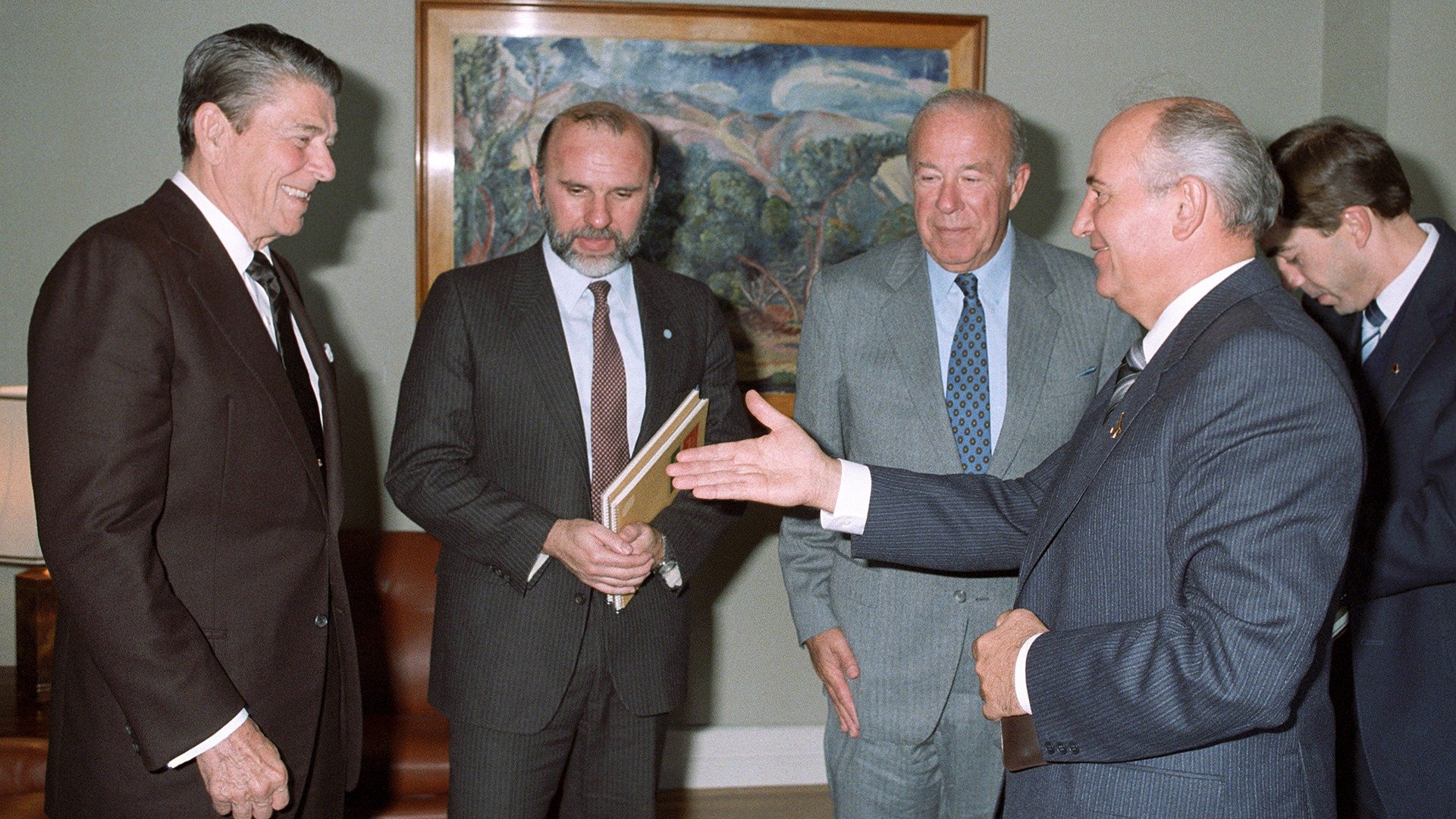 «Предложение Горбачева ошарашило Рейгана»