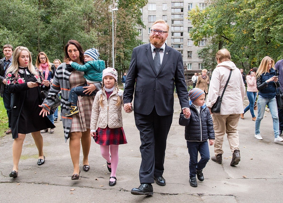 Виталий Милонов с семьей. Фото: Сергей Петров/TACC