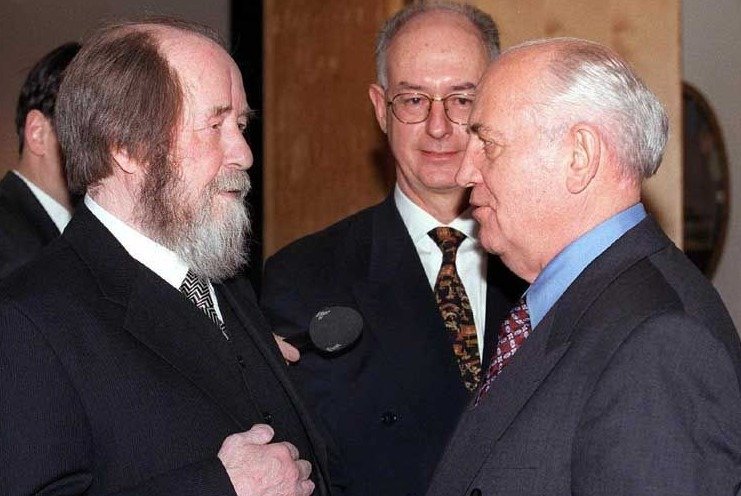 Встреча Солженицына с Горбачевым. Фото: Камертон
