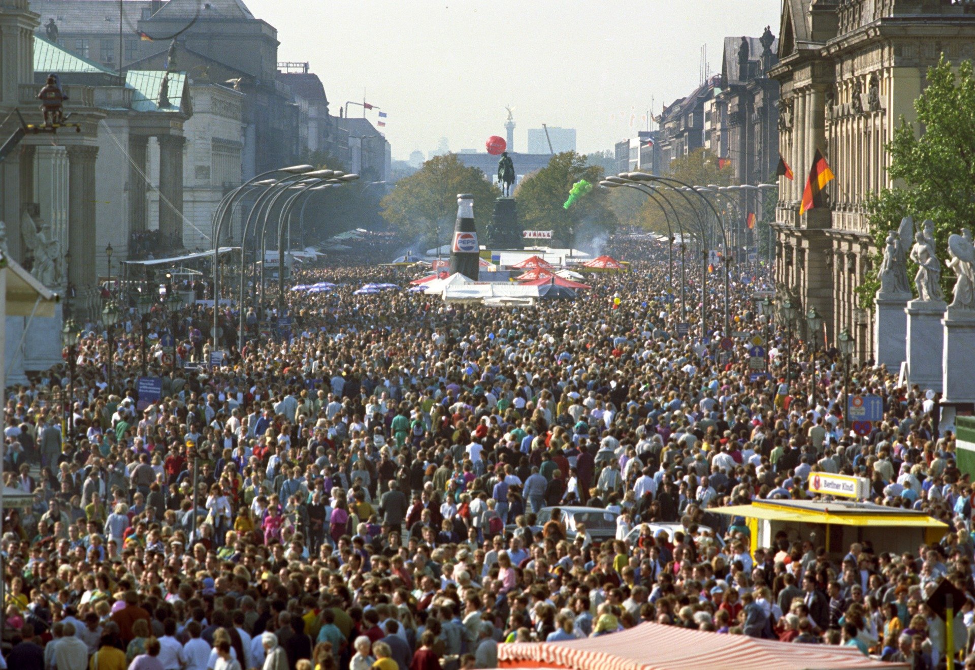 Праздник немецкого единства в Берлине, 1990 год. Фото: picture-alliance / dpa