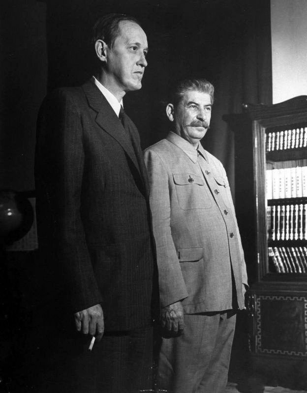 Гарри Хопкинс и Сталин. Фото: Маргарет Бурк-Уайт