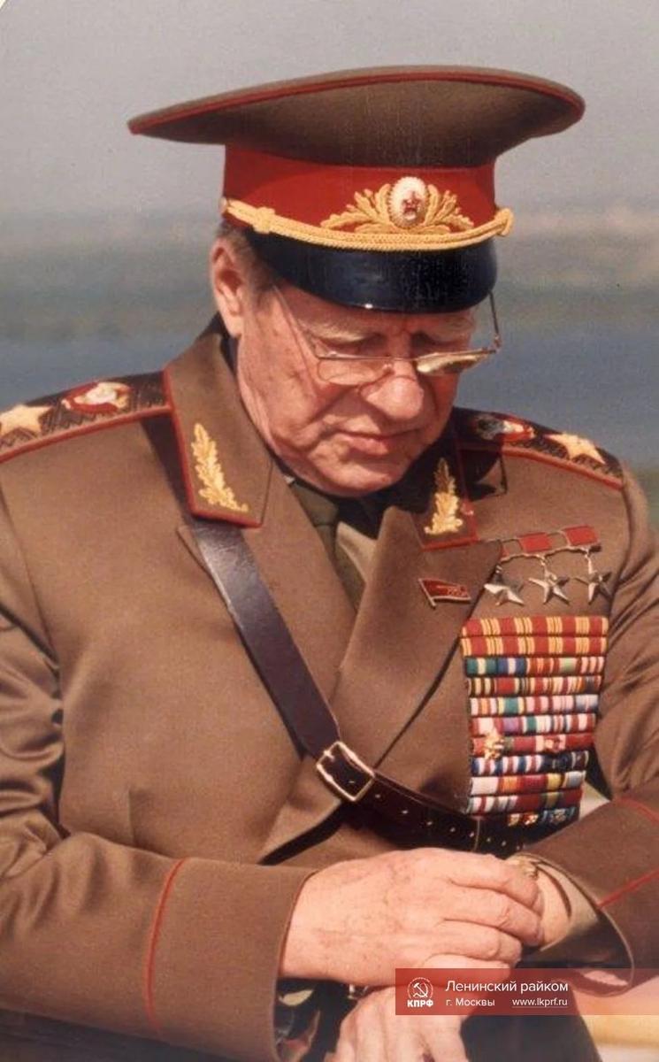 Министр обороны СССР Дмитрий Устинов. Фото: сайт КПРФ / архив