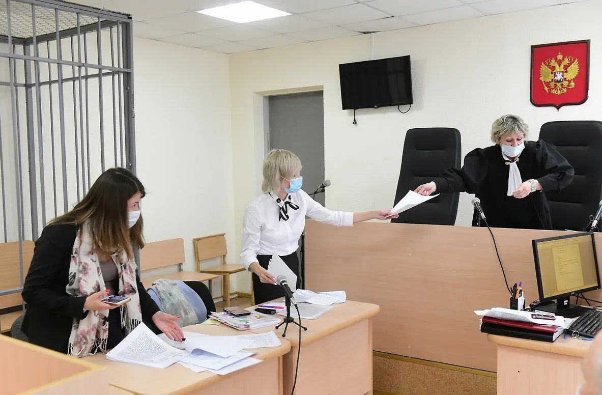 Людмила Савицкая* в суде. Фото: Александр Коряков / Коммерсантъ