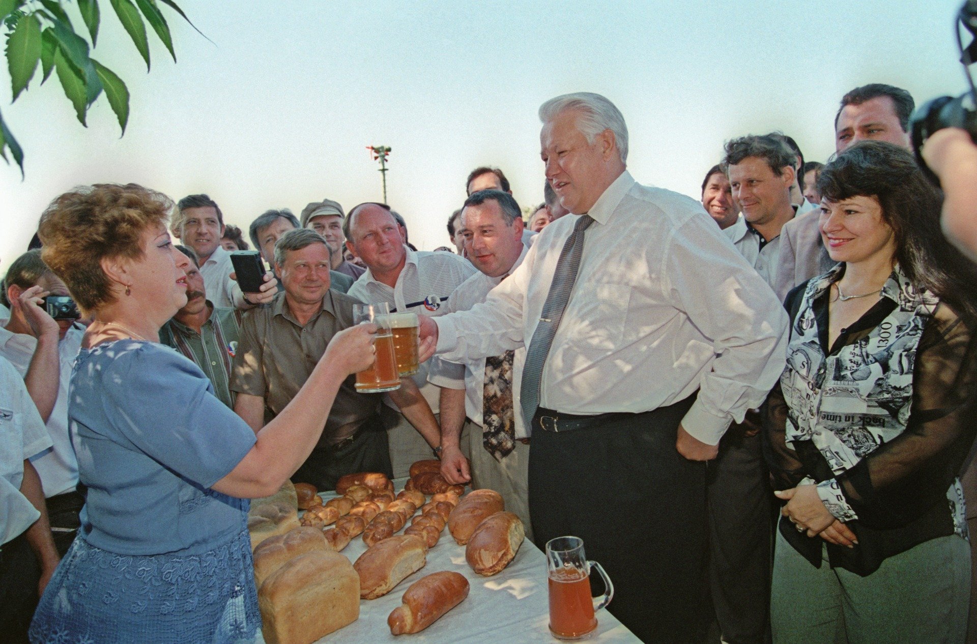 Борис Ельцин во время президенсткой кампании 1996-го года. Фото: Александр Чумичев / ИТАР-ТАСС